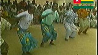 TOGO 02 La danse traditionnelle des Ewés [upl. by Yeltihw]