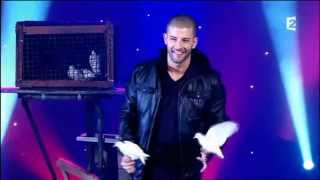 Darcy Oake  Le Plus Grand Cabaret Du Monde [upl. by Freberg]