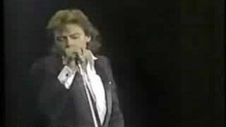 Luis Miguel  Palabra de Honor en Vivo 1986 [upl. by Phina429]