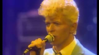 DAVID BOWIE GOLDEN YEARS LIVE [upl. by Aihsekan]