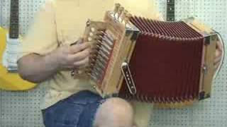 Basic Introduction to the Cajun Accordion [upl. by Kikelia]