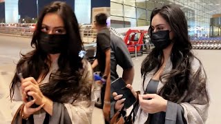 DRUNK Nysa Devgan Hides Face At Mumbai Airport 😍📸✈️ [upl. by Brita]